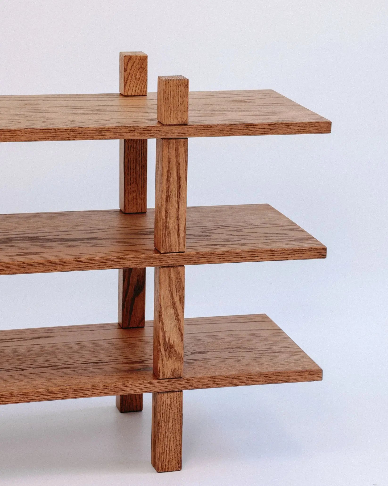 Compact brown oak shoe organizer – space-saving design with clean wood texture
