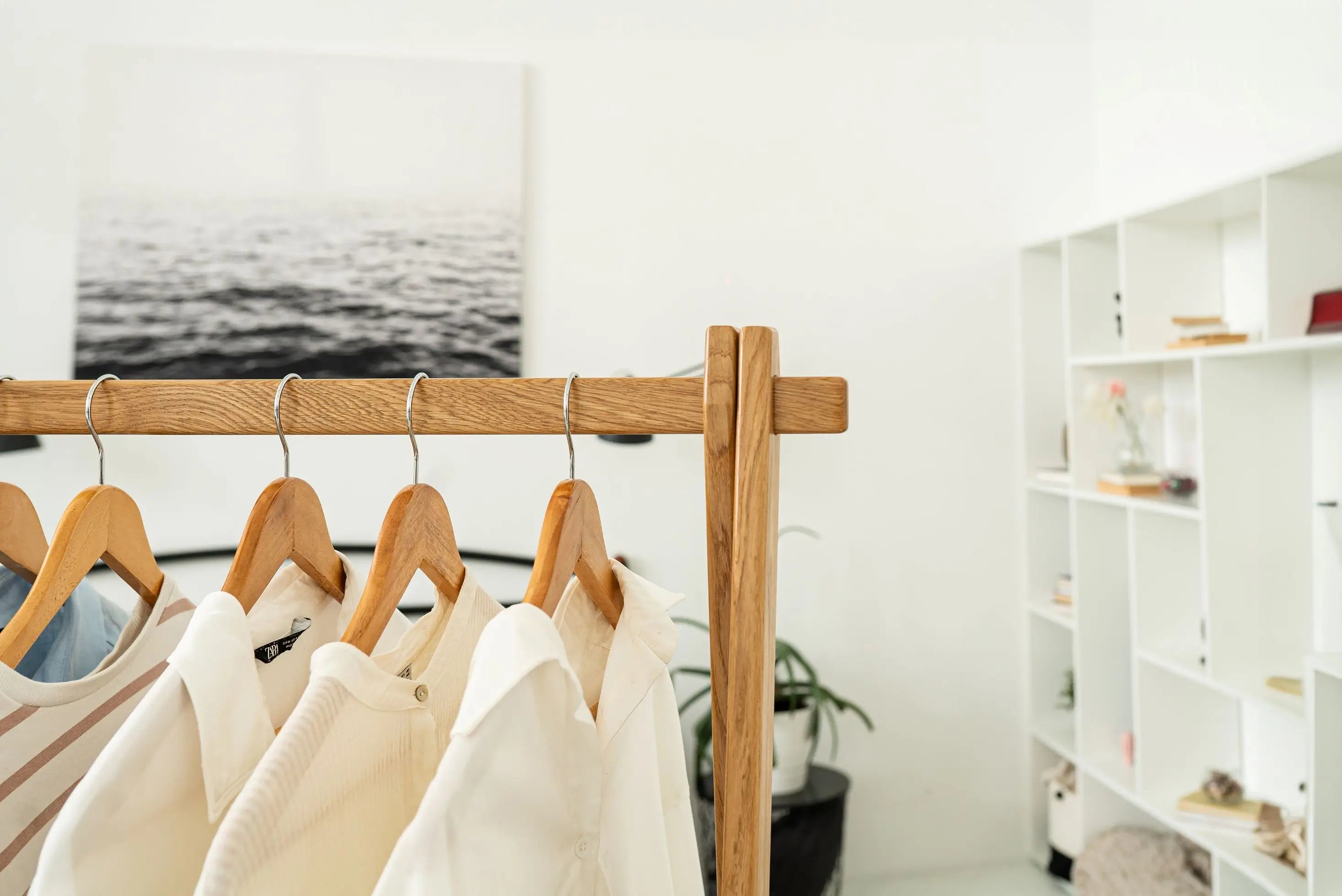 Functional and aesthetic wooden hanger – sturdy and stylish for everyday use