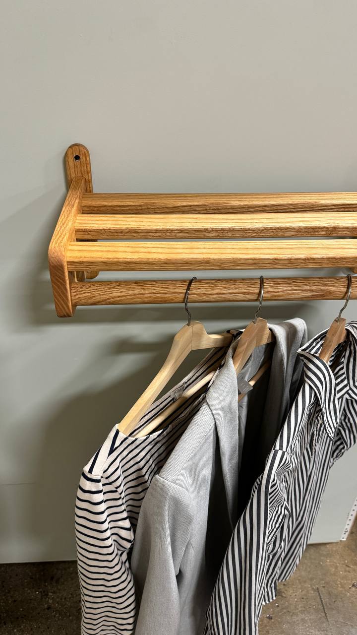 Wall-Mounted Clothing Rack with Shelf – Solid Oak Hanger