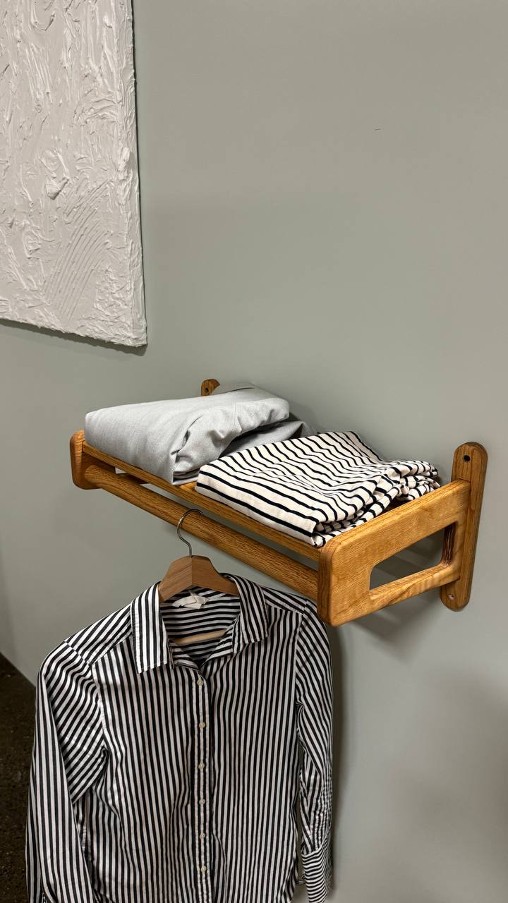 Wall-Mounted Clothing Rack with Shelf – Solid Oak Hanger