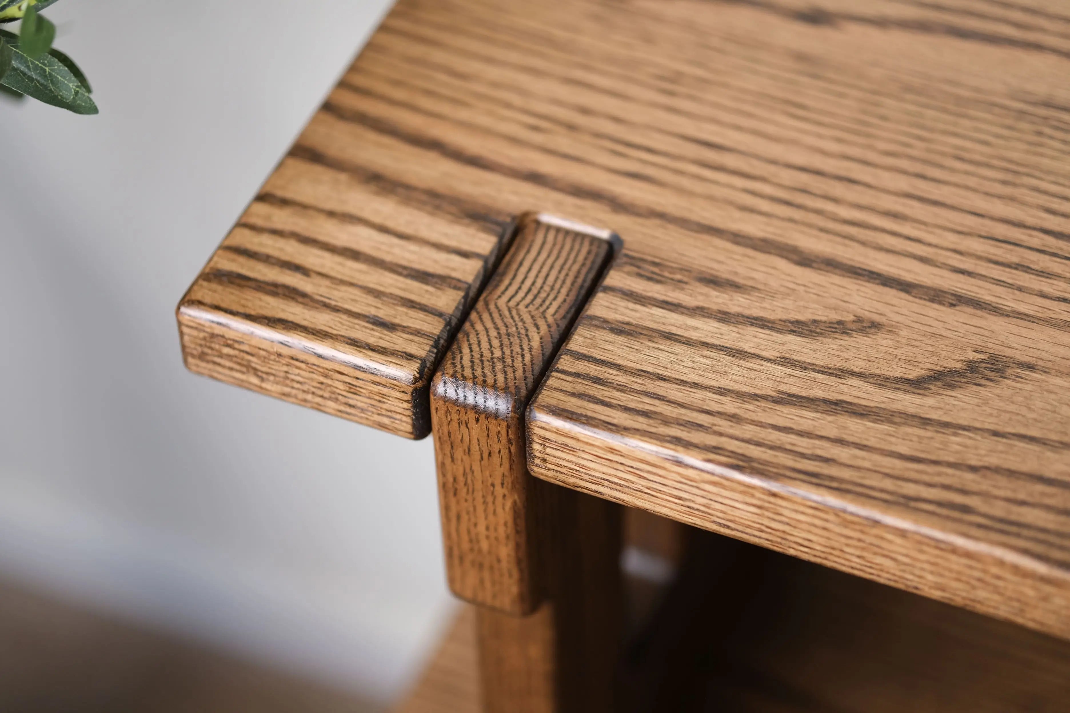 Solid dark oak entry table – minimalist and elegant design for modern interiors