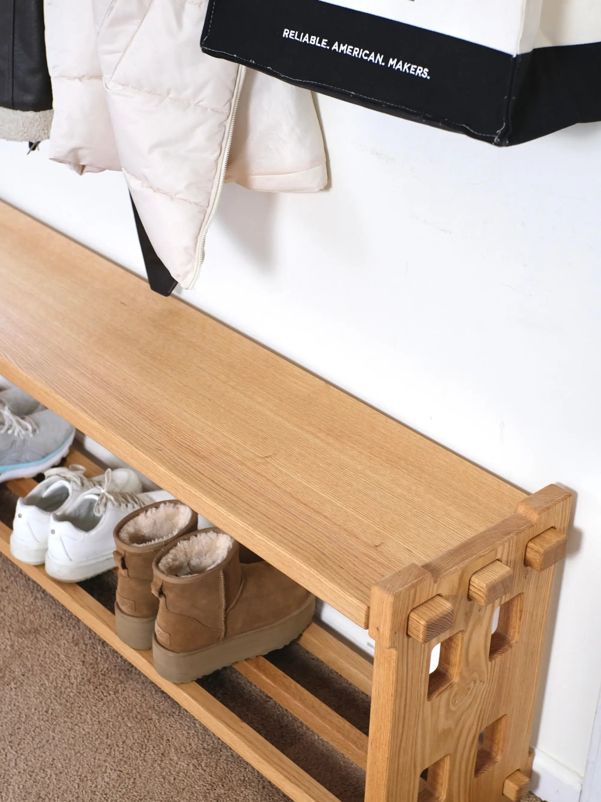 Minimalist oak wood bench – handcrafted seating for modern and rustic interiors