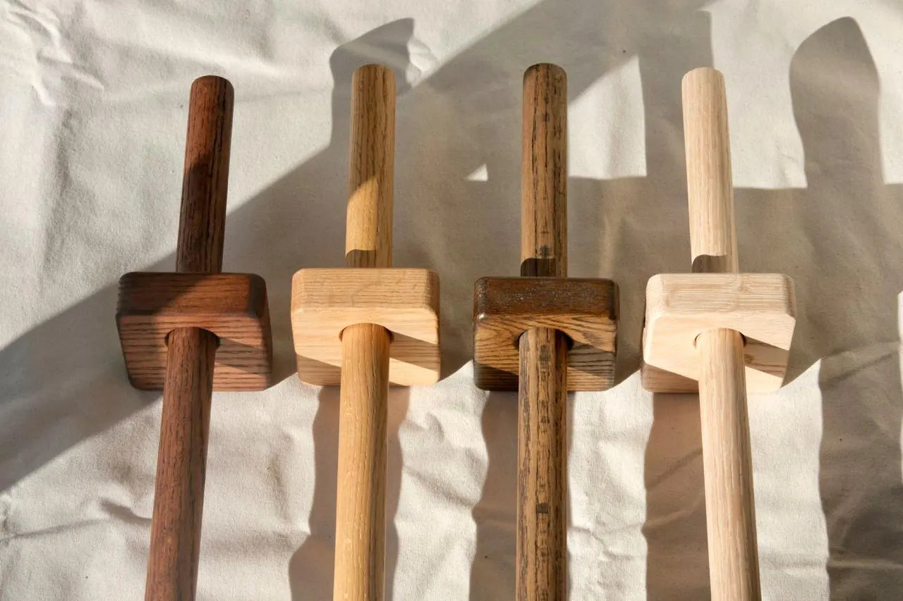 Custom solid oak curtain rod – sustainable hardwood with timeless design