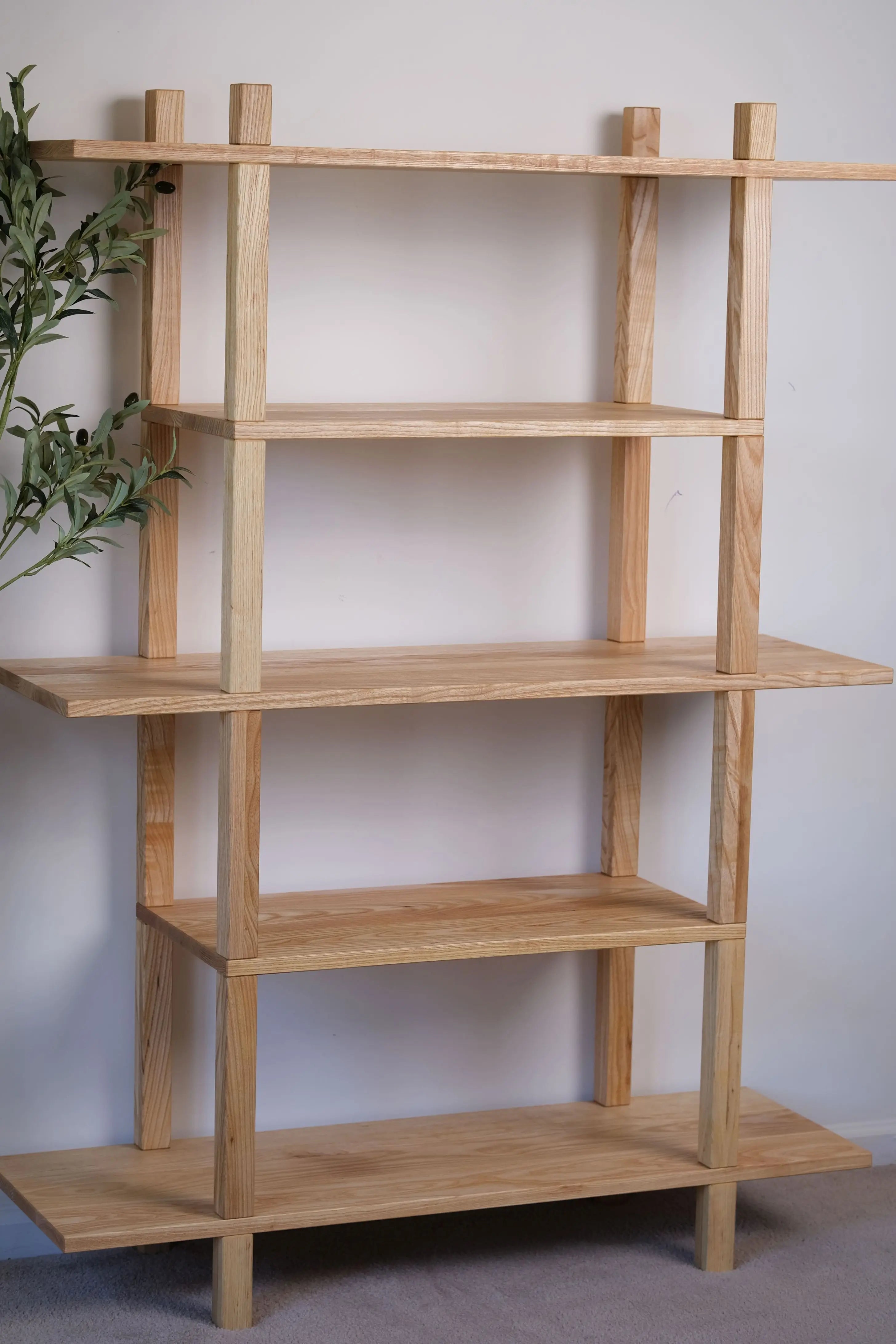 Freestanding wooden bookcase – Sunli design, perfect for showcasing collections