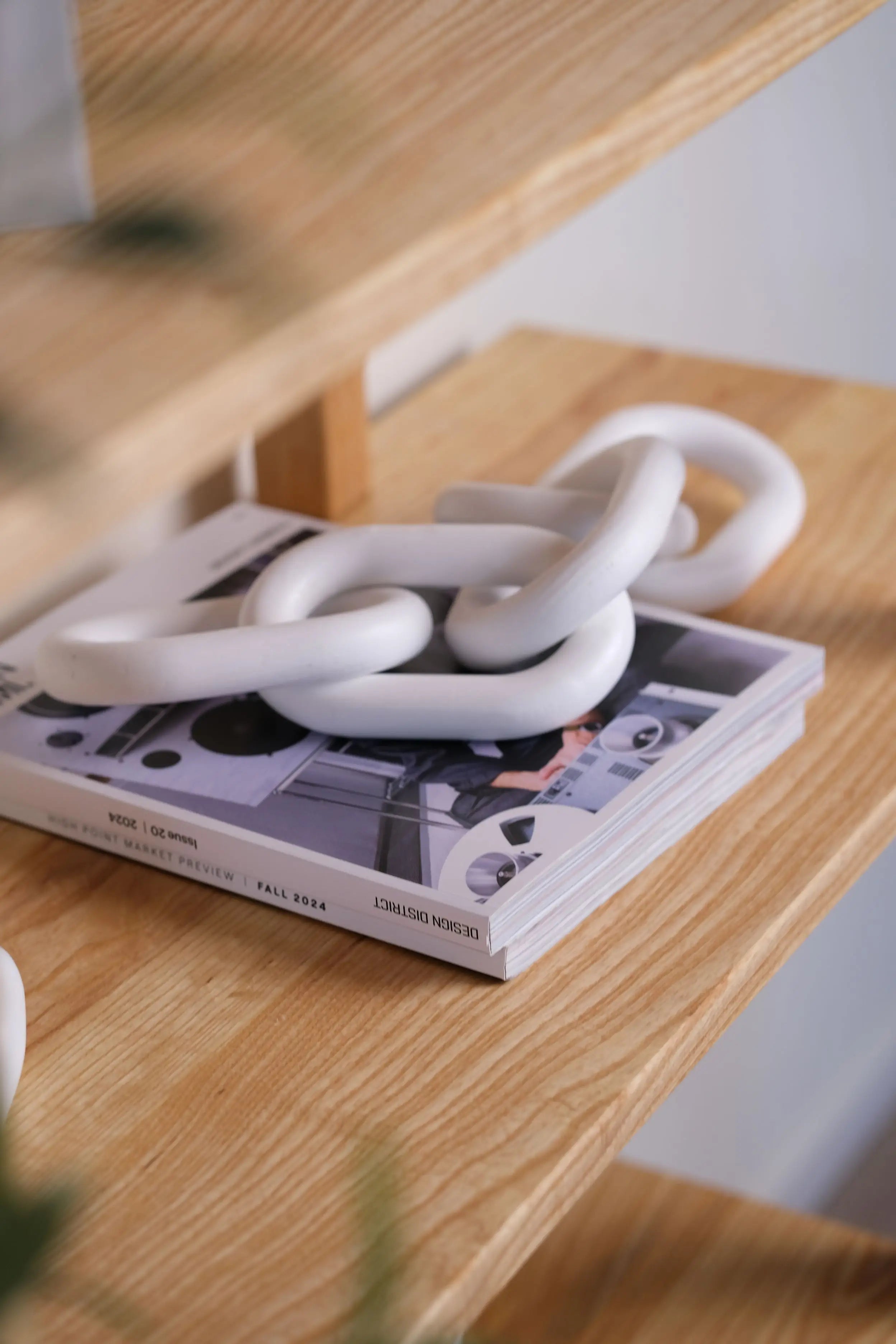 Natural wood Sunli bookshelf – elegant and functional storage for any room