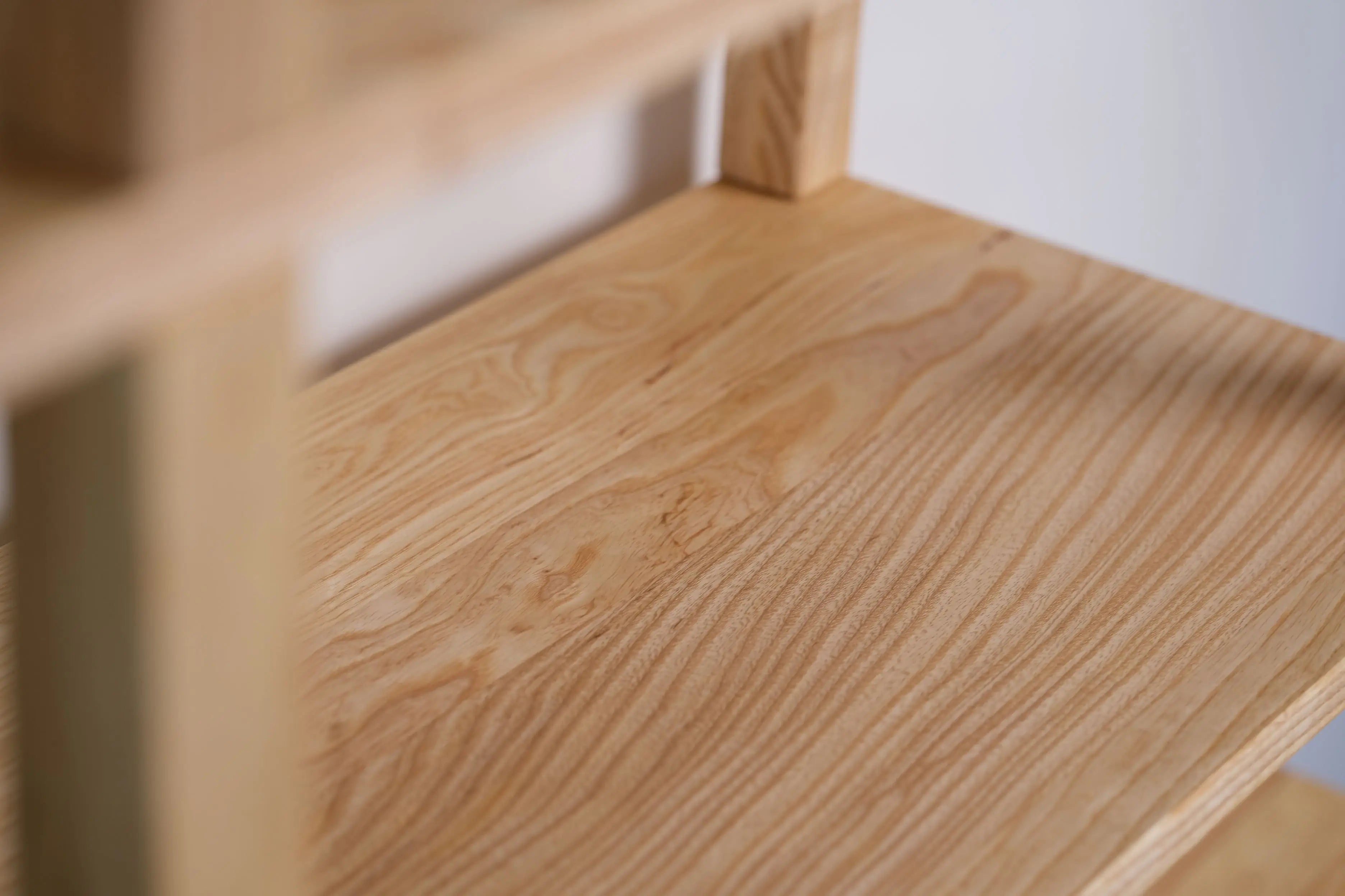 Sunli wood shelving – practical and decorative storage solution for small spaces
