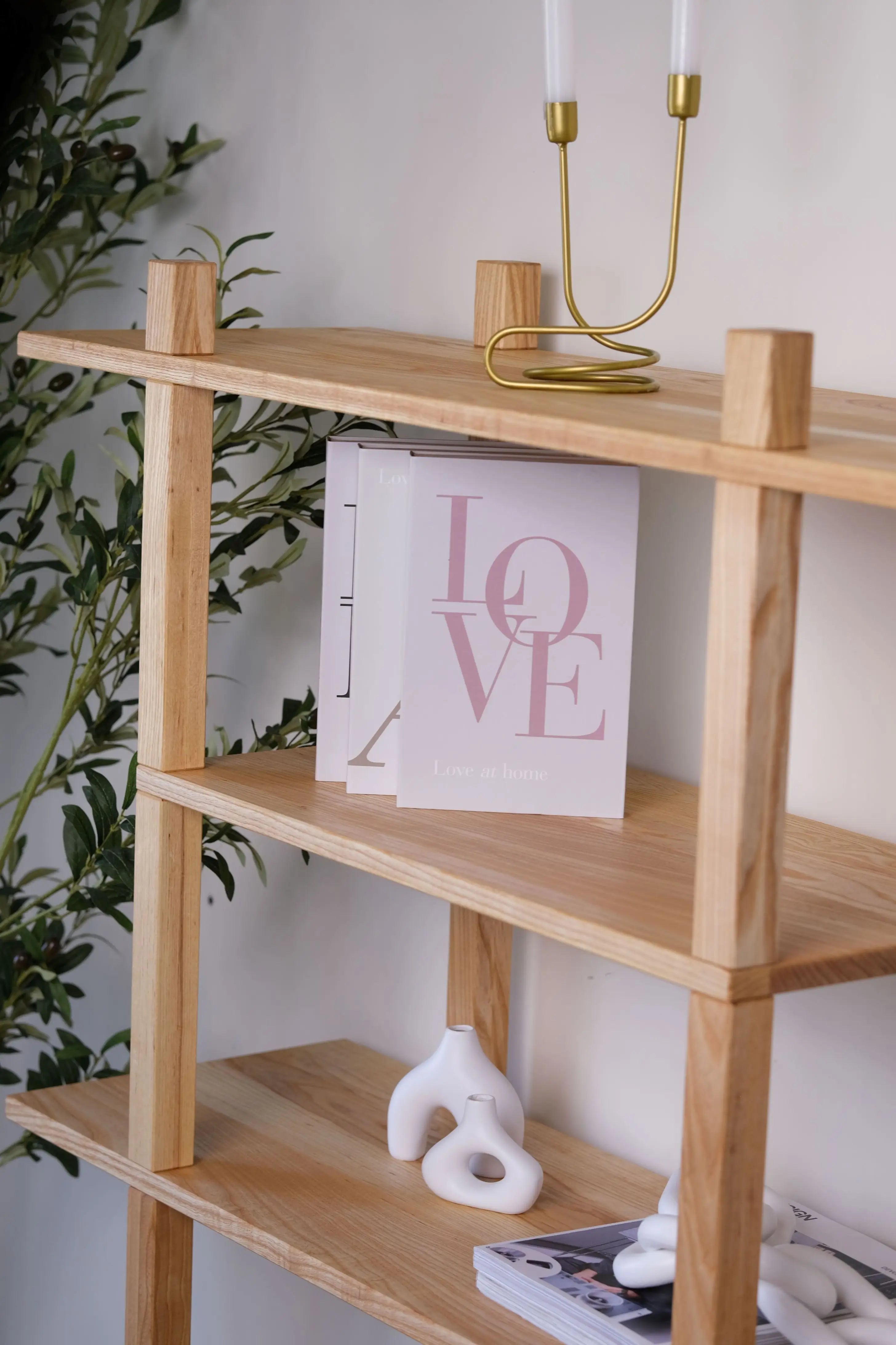 Solid hardwood Sunli shelving unit – perfect for living rooms, bedrooms, or studios