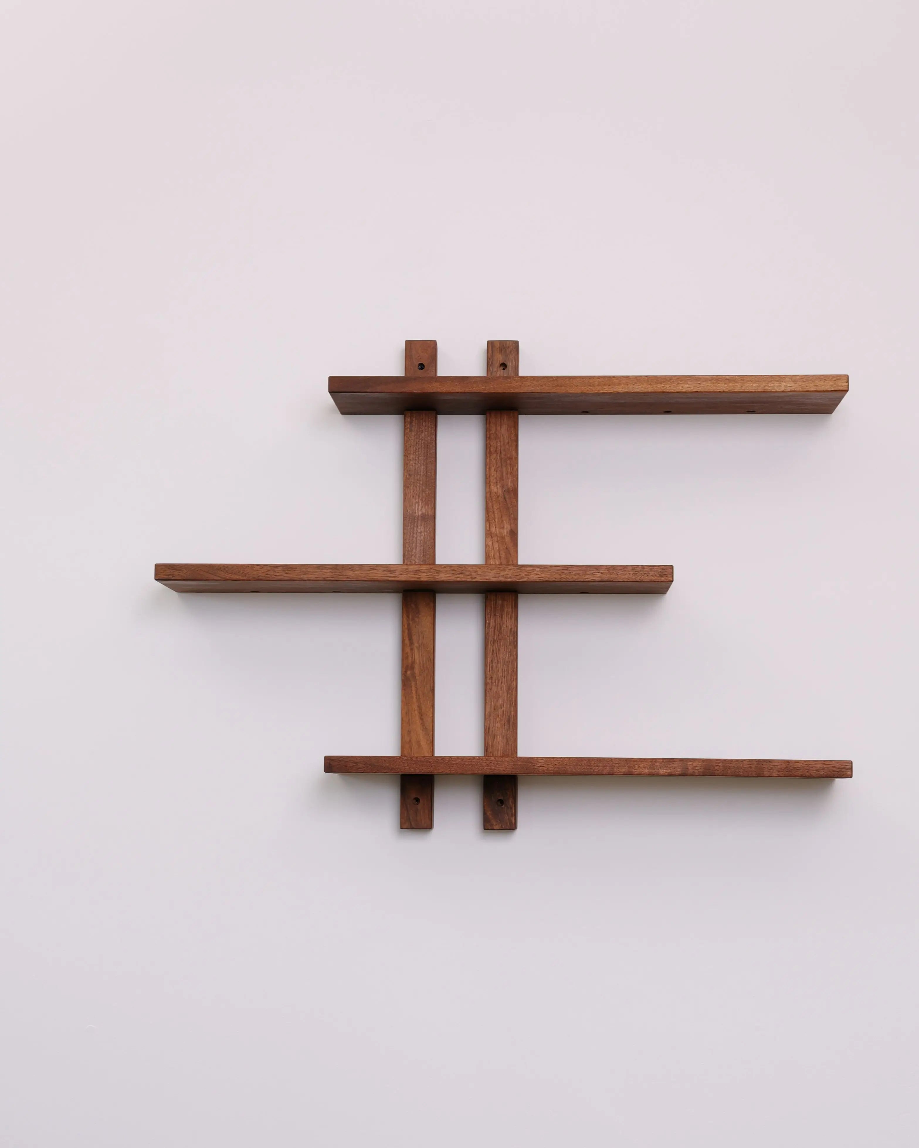 Modular wall shelf made of wood – customizable and minimalist transformer-style unit