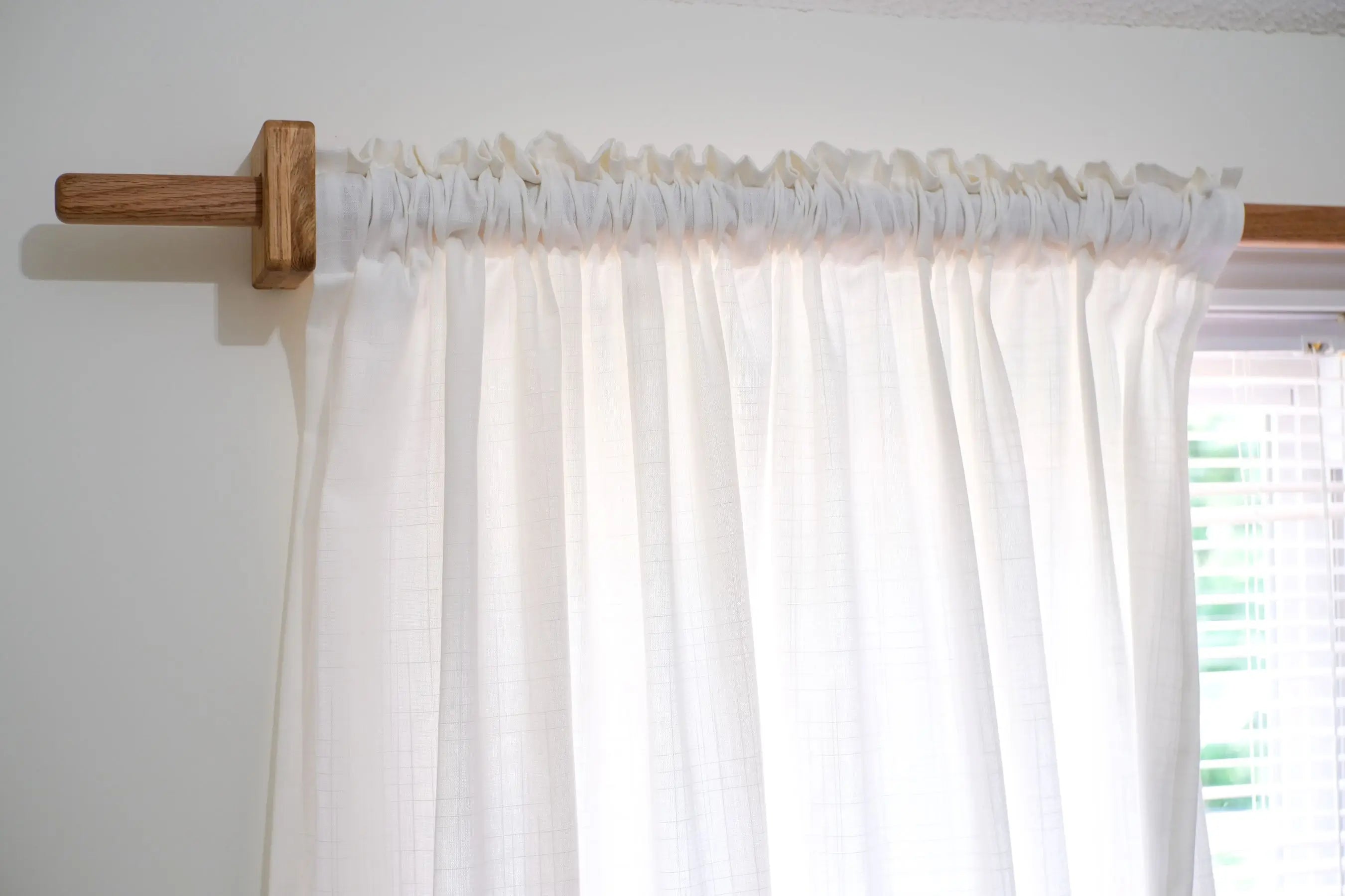 Solid wood curtain rod for windows – handcrafted with natural finish and minimalist design